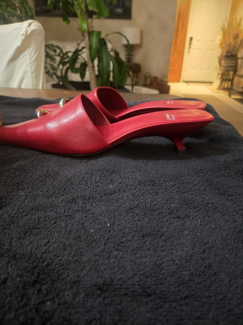 Jeffrey Campbell Women's Red Leather Slip-On Mules Size 11 NWT - Picture 10 of 11